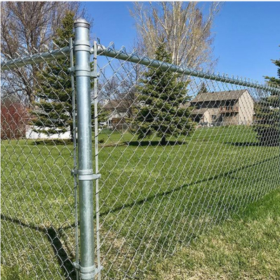 high quality 6ft 8ft diamond mesh chain link cyclone wire fence roll  chain link fence