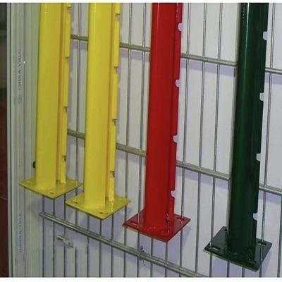 Galvanized electrostatic spray or PVC dipped coating peach post welded mesh fence